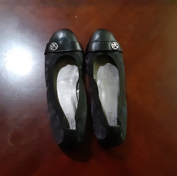 Coach shoes and flats - Picture 3 of 3